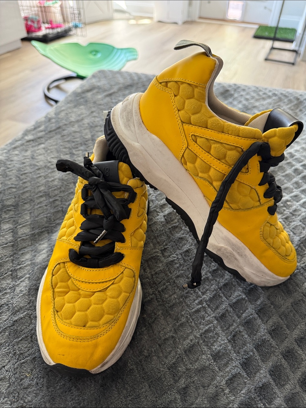 P448 Yellow and Black Women's Platform Sneakers
